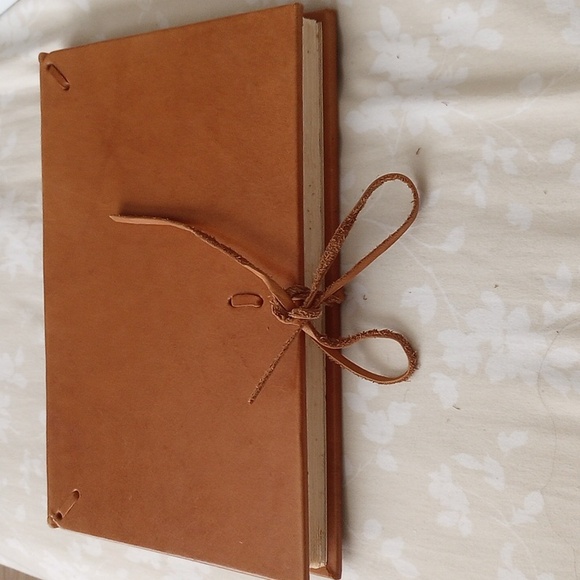 Vintage Italian journal, Firenze. NWOT. 9" length by 6 1/4" each page. - Picture 2 of 8